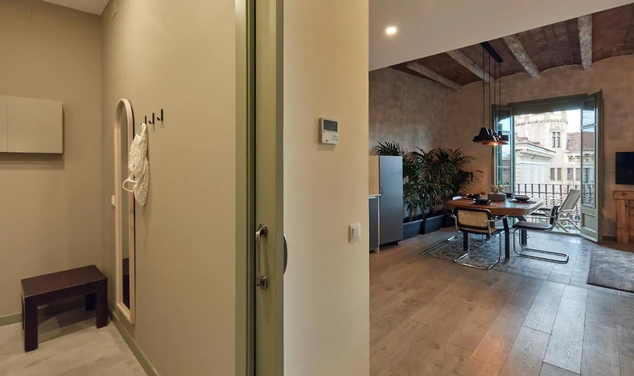 Maya - Two Bedroom In Enric Granados Barcelona Apartment